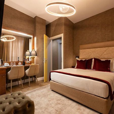 Royal Rooms Corso Рим Экстерьер фото