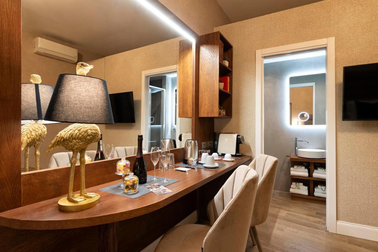 Royal Rooms Corso Рим Экстерьер фото